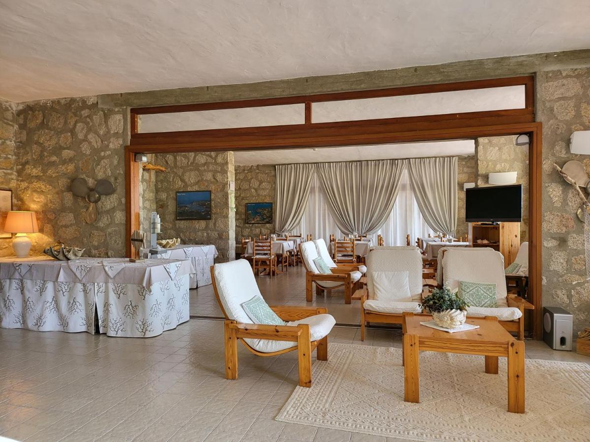 Hotel Olimpia Бая Сардиния Екстериор снимка