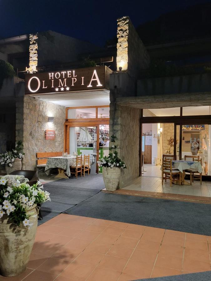 Hotel Olimpia Бая Сардиния Екстериор снимка