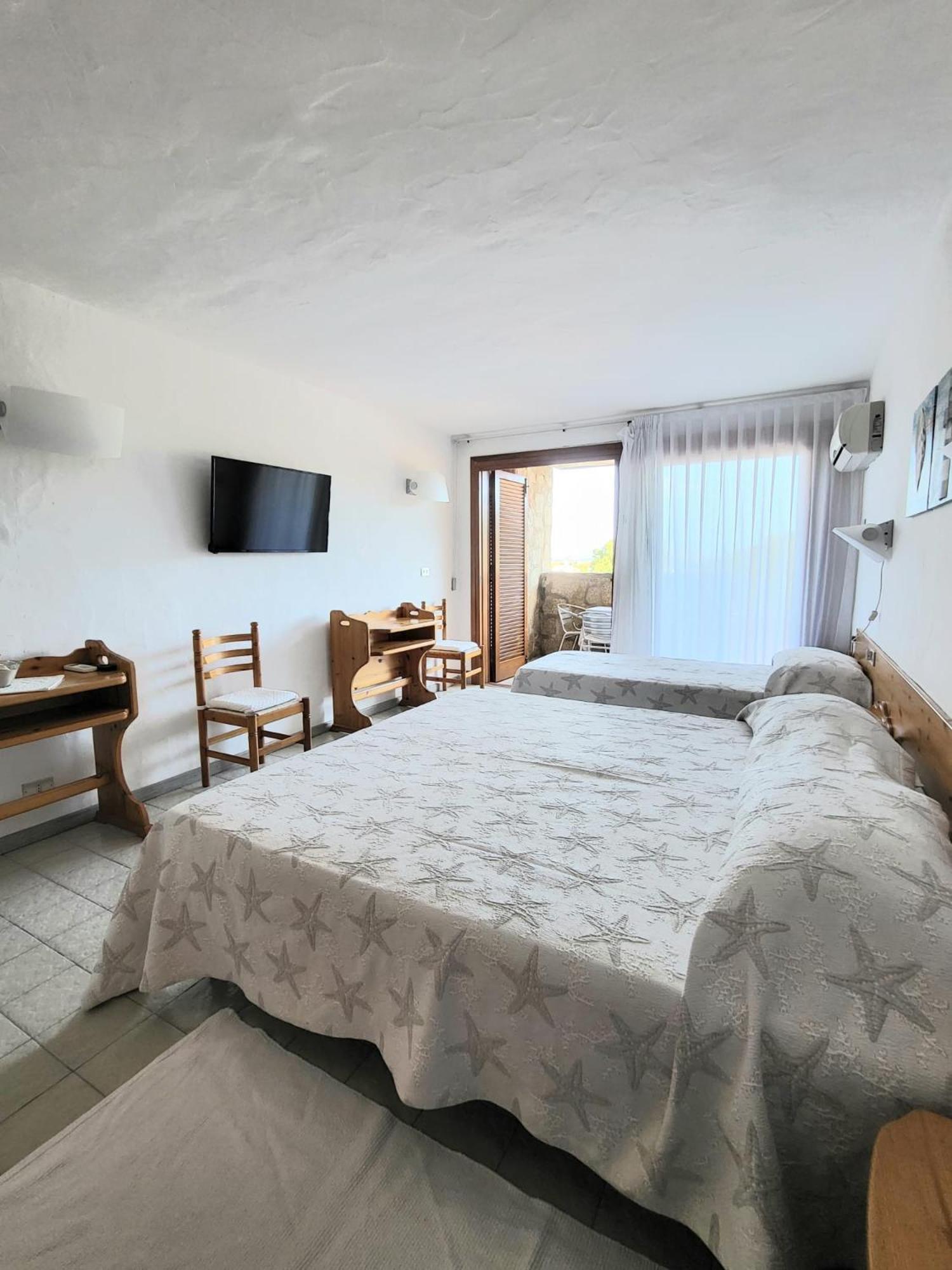 Hotel Olimpia Бая Сардиния Екстериор снимка